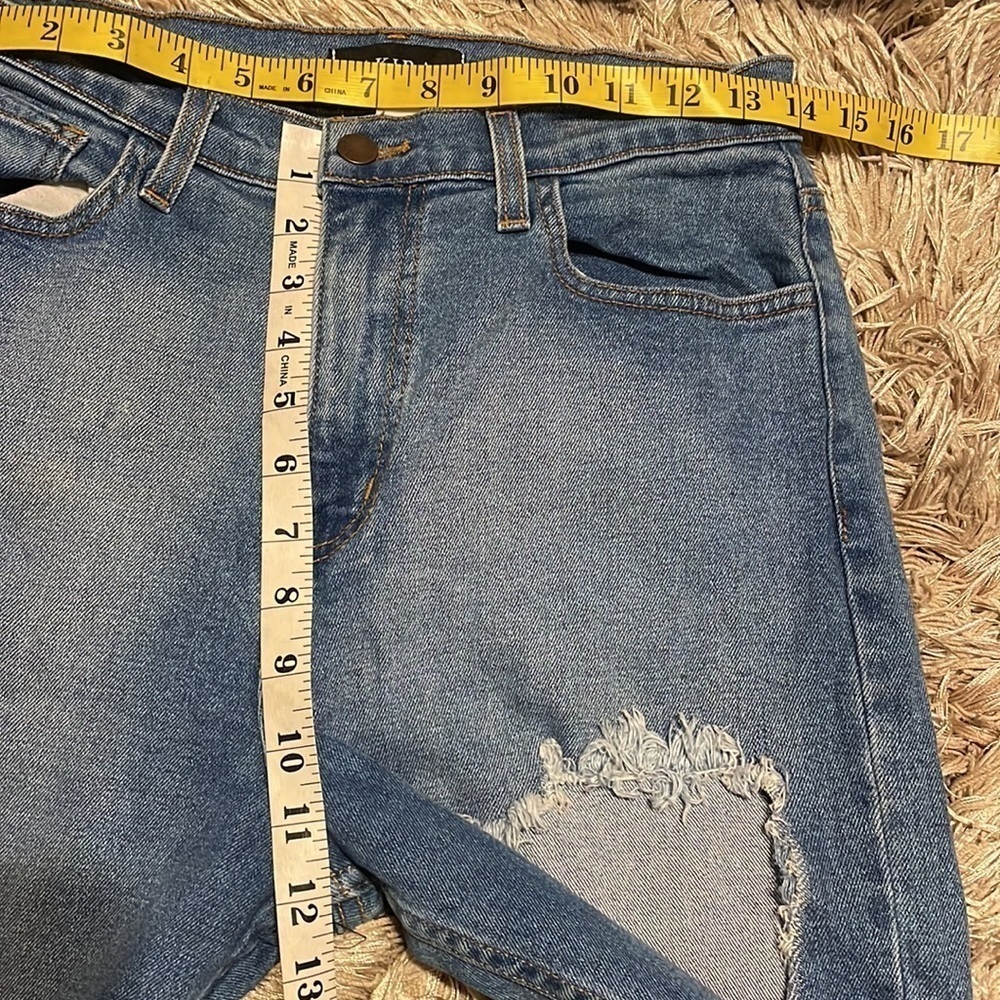 Akira Hi Rise Ripped Mom Jeans - Picture 7 of 8